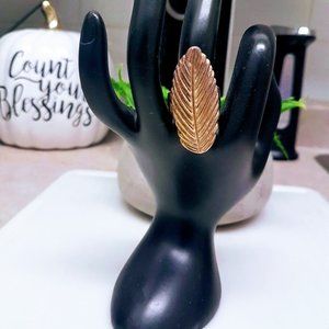 #J29 Gold Colored Leaf Ring